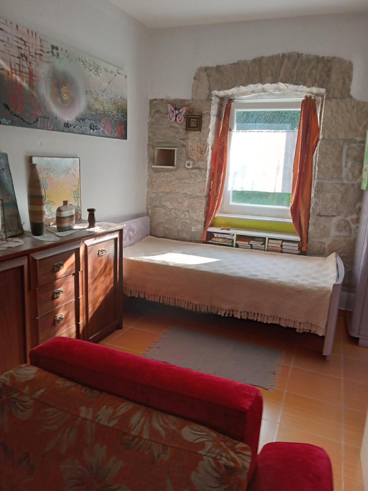 Pićan Apartman Sirena מראה חיצוני תמונה